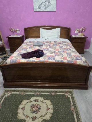 Camera da letto in legno massello