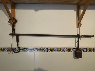 Balanza antigua de hierro