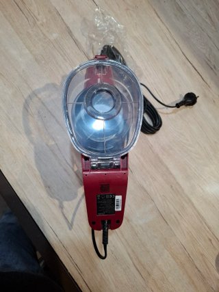 Aspiradora Vexilar  Blitz C8 600W Roja