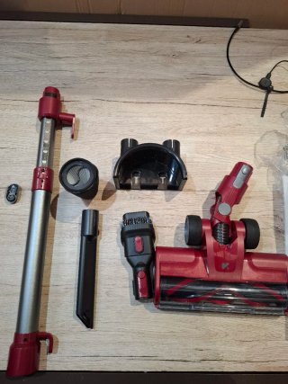 Aspiradora Vexilar  Blitz C8 600W Roja