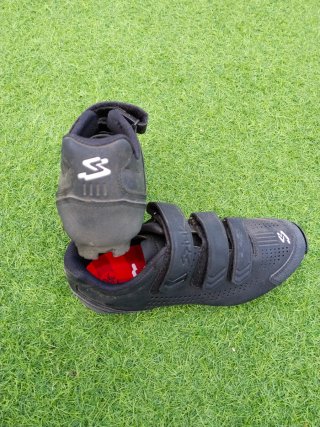 Casco y Zapatos Ciclismo MTB Rockrider ST