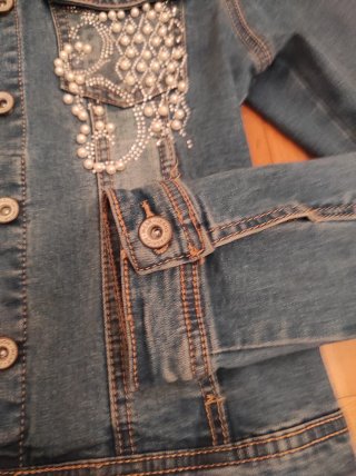 Chaqueta vaquera M con pedrería