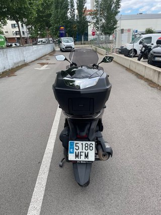Honda SH 125 Sport con Baúl