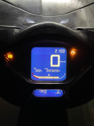 Honda SH 125 Sport con Baúl