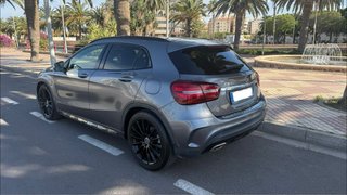 Mercedes-Benz GLA 180 gasolina Gris Oscuro