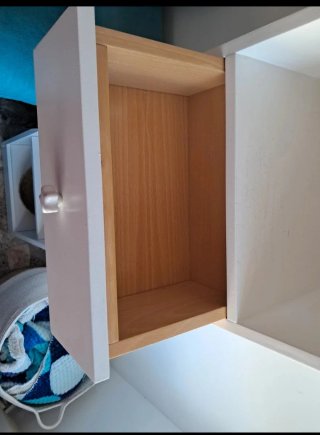 Mueble auxiliar blanco