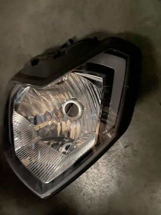 Faro MT 125 2018 Yamaha desperfecto
