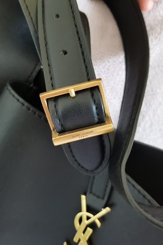 Bolso YSL Hobo grande en piel negra