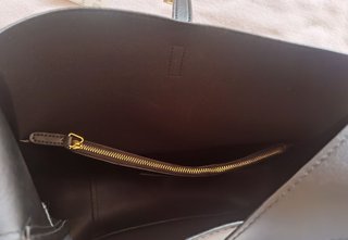 Bolso YSL Hobo grande en piel negra