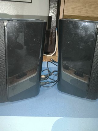 Altavoces Creative T100 Negro