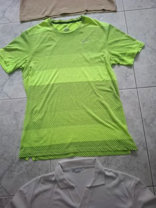 Lote 7 Camisetas Talla M Hombre por 20e