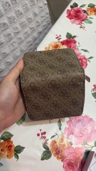 Portafoglio Guess donna nuovo con cartellino