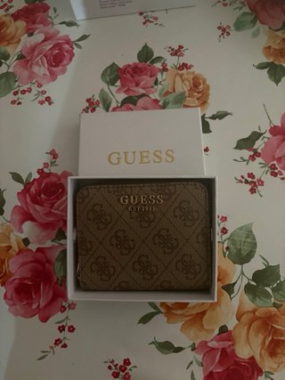 Portafoglio Guess donna nuovo con cartellino