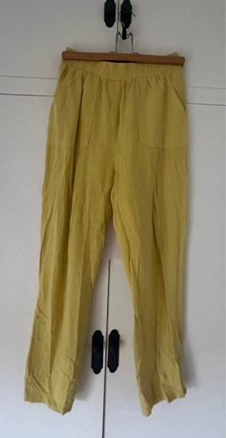 Conjunto Chaqueta y Pantalón Amarillo