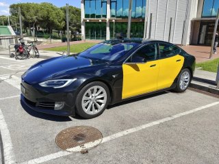 Tesla Model S 2018