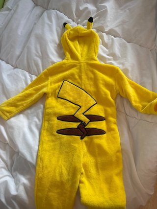 Pijama disfraz Pikachu pokemon
