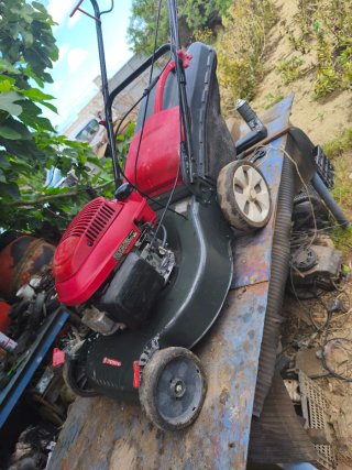 Cortacésped Honda 5.5cv
