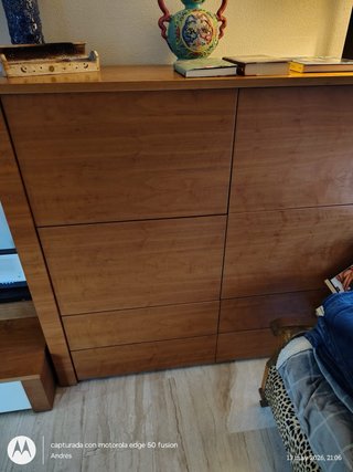 Mueble aparador minimalista nogal