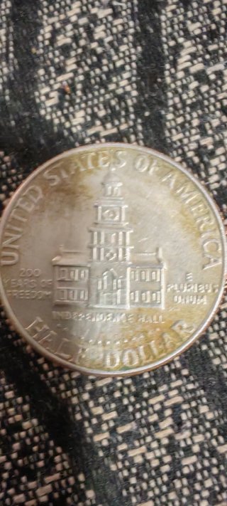 Monedas de tres país japón usa y Italia antiguas