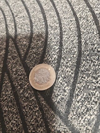 Monedas de tres país japón usa y Italia antiguas