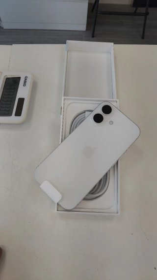 iPhone 17 Blanco Nuevo Sin Estrenar