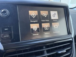 Peugeot 2008 Allure (2015)