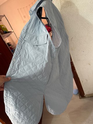 Chaqueta H&M acolchada sin mangas azul T.XS