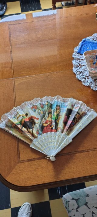 Ventaglio da collezione con scena taurina