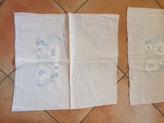 Set asciugamani ricamati