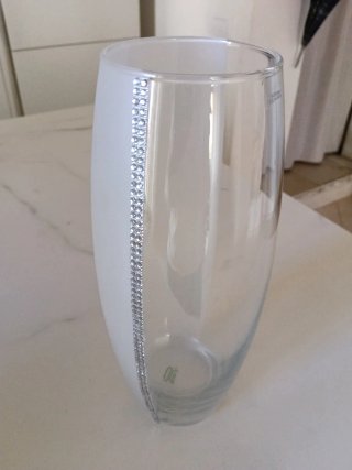 Vaso satinato con strass
