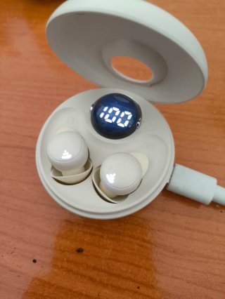 Aro de luz y 2 auriculares inalámbricos