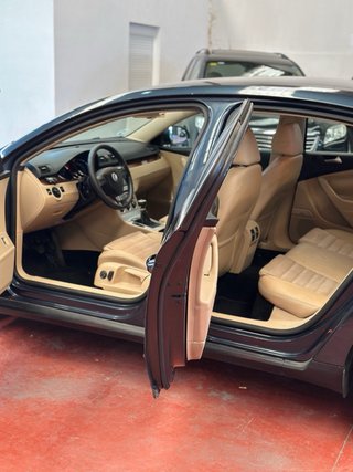 Volkswagen Passat 2009 1 año de garantia incluido