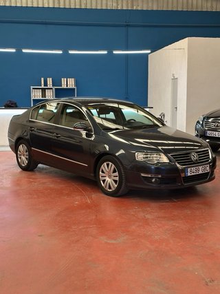 Volkswagen Passat 2009 1 año de garantia incluido