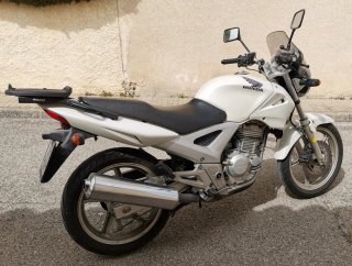 Honda CBF 250 en muy buen estado con 44.000 km