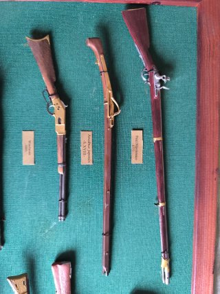 Cuadro Armas Históricas Miniatura