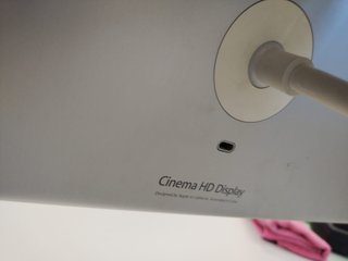 Apple Cinema HD Display 23 Widescreen