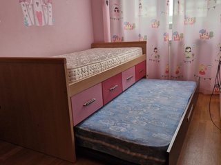 Cama individual con cajones