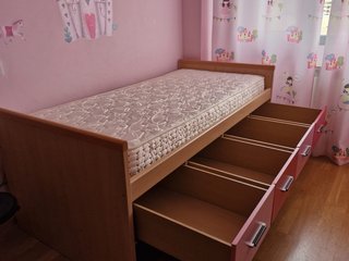 Cama individual con cajones