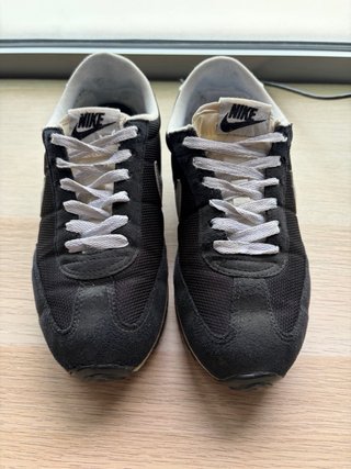 Zapatillas Nike Negras y Blancas