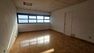 Nave industrial en venta en Camarma de Esteruelas