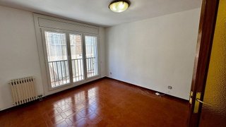 Piso en venta en Ca n'Aurell en Terrassa