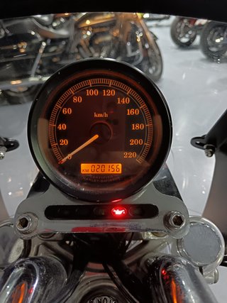 Harley Davidson Sportster 883