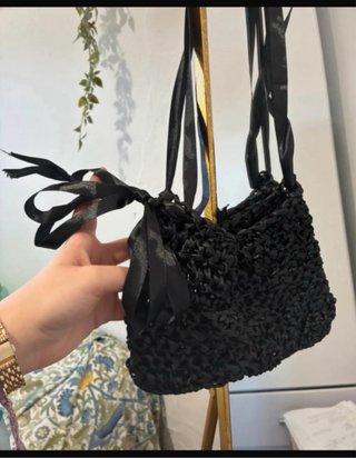 Bolso crochet negro de lazo hecho a mano