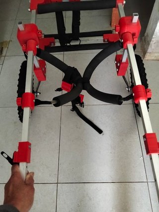 Silla de ruedas para perros grandes sin usar