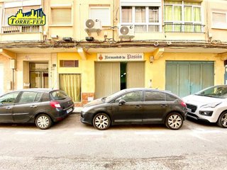 Local comercial en venta en Nueva Andalucía en Almería