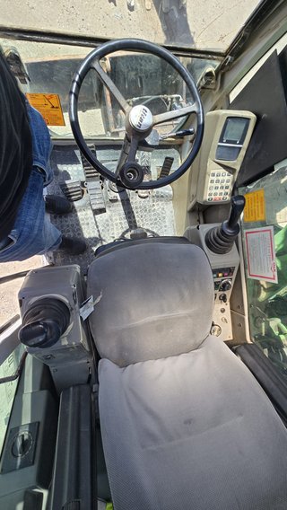 ER04 Excavadora Ruedas O&K MH5 Compact
