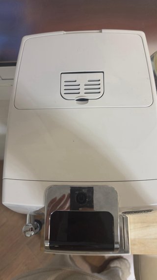 Cafetera DeLonghi Dinamica Blanca