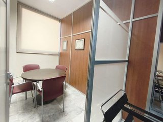 Oficina en alquiler en La Buhaira en Sevilla