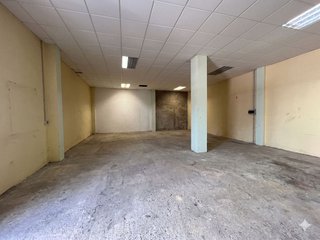 Local comercial en venta en Palacios y Villafranca (Los)