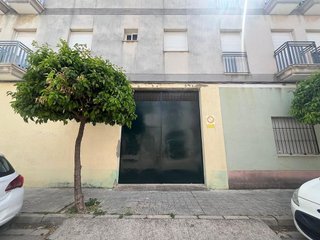 Local comercial en venta en Palacios y Villafranca (Los)